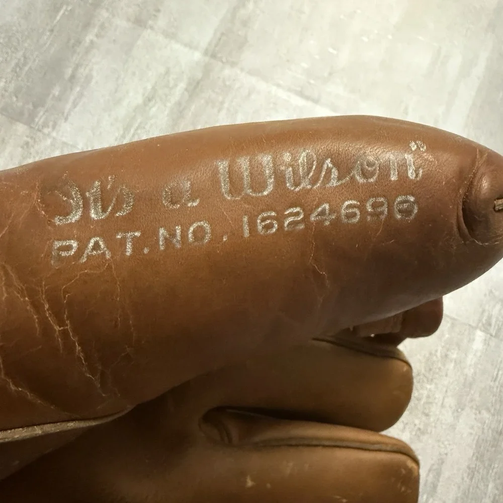 Vintage Wilson‎ Baseball Glove 616 Professional Model Made In USA 1624696